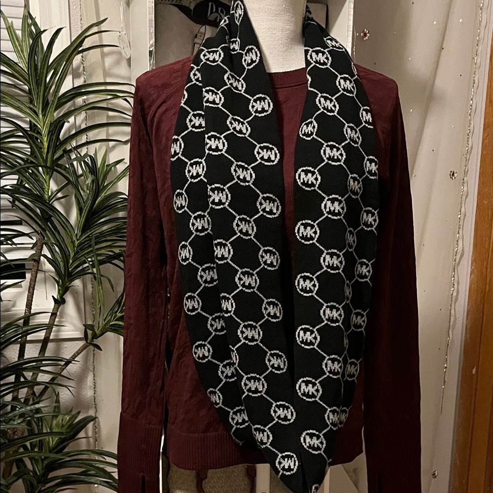 Michael Kors Monogram Black and White Scarf